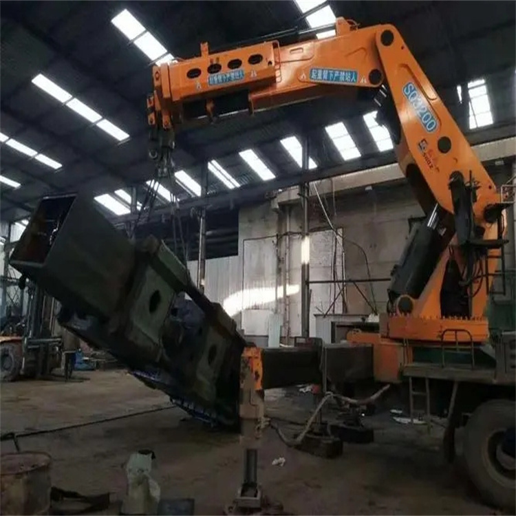 乐平130吨折臂吊车出租吊机租赁附近电话