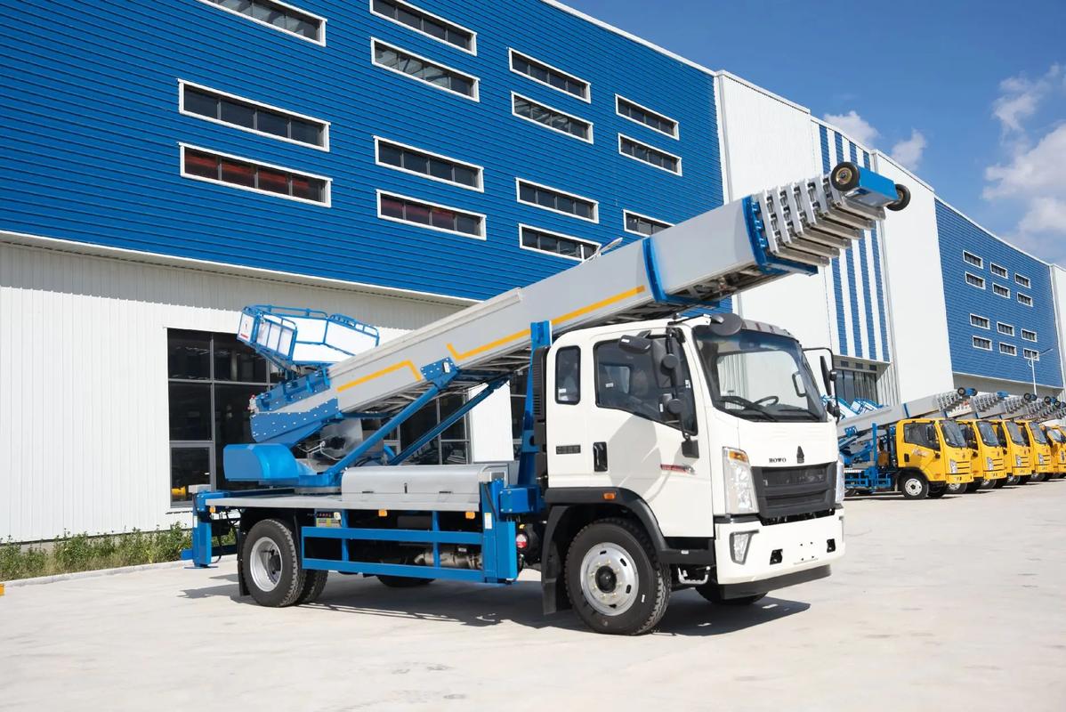 乐平出租云梯车高空作业车 建筑垃圾搬运